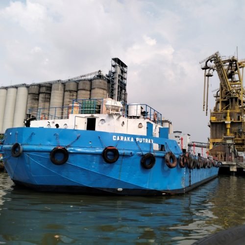 SARFAS OIL BARGE CARAKA PUTRA V